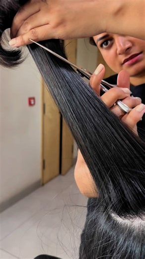 154K views · 2.9K reactions | Misbah Addy has introduced a new signature layered haircut that has been gaining popularity for its soft, blended layers that enhance natural movement and volume. This style is particularly flattering for medium to long hair, offering a versatile and manageable look. | Misbah Addy | Facebook