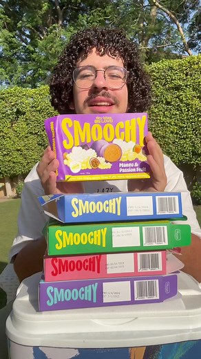 SMOOCHY REVIEW 🤭 #smoochy #smoochyegypt #mochi #foodtok #tiktokfood #ydabees #ينهار_تخن