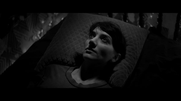 A Girl Walks Home Alone at Night (2014)