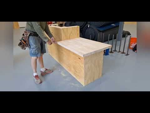 This Simple Front Desk Design Makes Scaling Gyms Easier