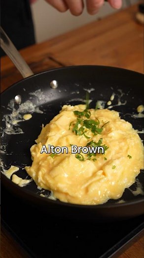 Alton Brown scrambled eggs #shorts
