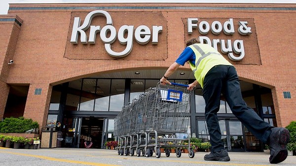Hurricane Ian hitting Florida fertilizer plant could cause surge in grocery store costs