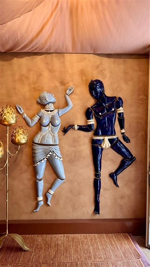 Paris Design Week - Le parcours des décorateurs fête ses 15 ans cette année. L’occasion de retrouver les adresses incontournables et installations éphémères des designers et décorateurs qui transforment la capitale. Link in bio @ad_magazine Paris Design Week – The Decorators’ Tour celebrates its 15th anniversary this year. A chance to rediscover must-see spots and temporary installations by designers and decorators who are transforming the capital. Link in bio @ad_magazine @juliepailhas.objets.i