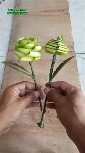 tutorial mawar dari daun kelapa