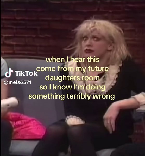 I’m not even having kids but you get the point #courtneylove #holeband #daughter #fypシ゚viral #xyzbca