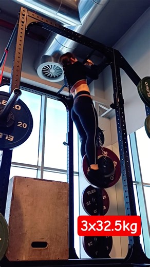 First of 3x3 32.5-30kg Neutral Pull Up (Close Grip) with Dead Stop