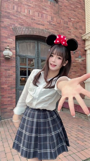 制服コスプレの未来は1年後に