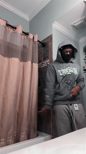 Cmon 😂🫰🏾 #tanging #phillytiktok