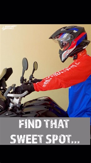 🛠️ Handlebar Ergonomics for Adventure Riding Where you set your bars can make or break your comfort and control. So, how do you decide? 👉 Seated comfort matters — you should feel natural reach and relaxed shoulders. 👉 But off-road standing control is the priority — elbows up, slight bend in the arms, and wrists in a neutral line. 💡 The goal: a setup that balances both worlds, but favors control when standing. Because off-road is where good ergonomics pay off most. 🔧 Tip: Start with your sto