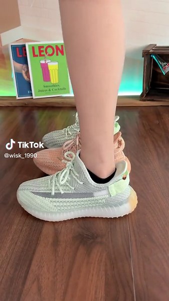 Giày thể thao nữ đế cao su non#giaynuxinh #giaydep #sneakers #xuhuong2023 #unisex #duet