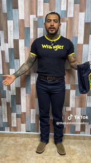 Wrangler 937 Slim Fit Cowboy Cut: Comodidad y Estilo