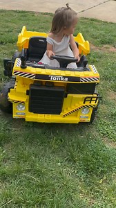 Ada loves to drive her truck | CookingwithSammy