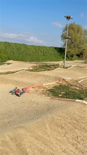 🛞 Ció che amo fare! #enjoy #awesome #track #rccars #nitro