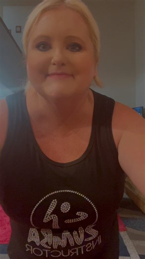 13 reactions | New Zumba routine we did in class tonight #zumbadancefitness # #dancefitness #zumba #zin #anitta #PesoPluma | Judy Iron Cloud | Facebook