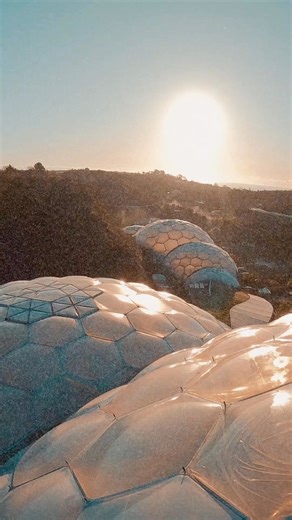 1.4K views | Hangloose during the 'ber months! ❄️ #hangloose #adventure #winter #edenproject #edenprojectcornwall #cornwall #holiday #familydayout | Hangloose at Eden | Facebook