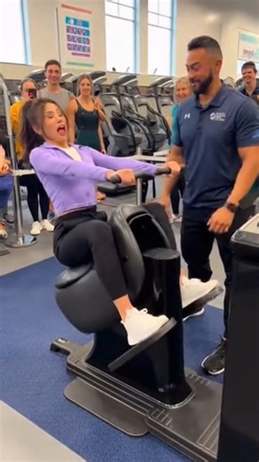 Gym Rodeo Machine Freaks Out! Crowd Loses It.🎠🤣