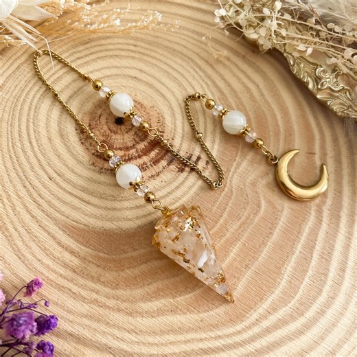 Divination Pendulum Made of Resin Inlaid With Natural Moonstone, Pendulum for Clairvoyance and Dowsing - Etsy