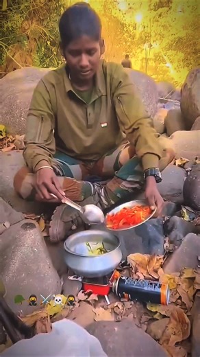 Army Commando Girl Cooking in Jungle River Side 🏞️🔥 #commandogirl#armyattitude#indianarmy#deshbhakti