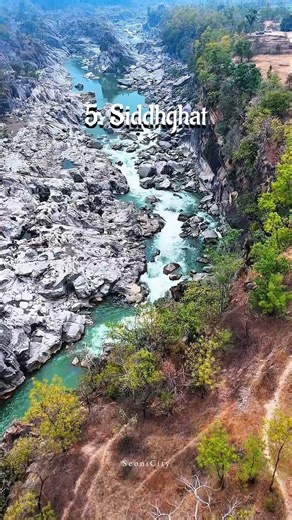 Discover the untouched beauty of Seoni, Madhya Pradesh. From expansive blue reservoirs to stunning waterfalls and serene river ghats, these five spots are a must-visit for nature lovers and road-trip enthusiasts. This peaceful destination invites you to slow down, take a breath, and appreciate the simpler side of nature. Come find your own quiet moment in the heart of India. #Seoni #MadhyaPradesh #MPTourism #HeartOfIndia #ExploreSeoni #RoadTripIndia #NatureLovers #IncredibleMP [Seoni Madhya Prad