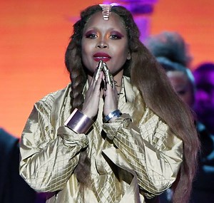 Faith Evans And Erykah Badu Stole The Show At 2018 Soul Train Awards | Essence