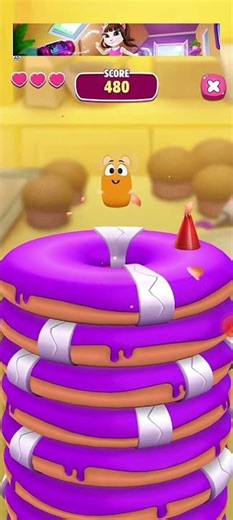 Angela is playing fun mini games in My Talking Angela! 🎮🐱💕