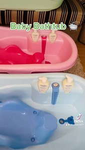 BABY BATHTUB WITH SHAPOO BOXES,THERMAL GUN AND BATH SEAT   नेपालका...