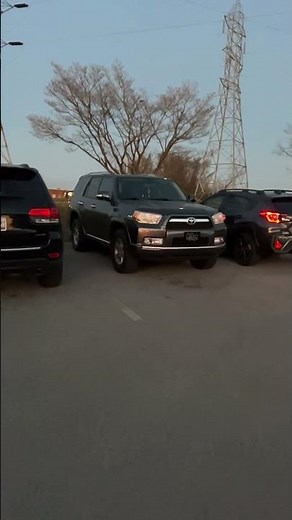 POV walking out to your 5th gen Toyota 4Runner knowing that Jeep parked next to it is already dead