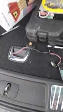 fixing vauxhall insignia sports tourer estate tailgate boot - opening switch replacement (video 2/3)