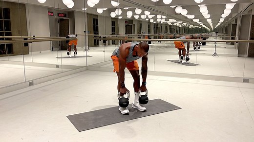 Every Runner Should Know How to Do the Romanian Deadlift