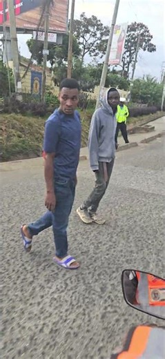 Going thought a round about in Karen (suburb of Nairobi, Kenya).