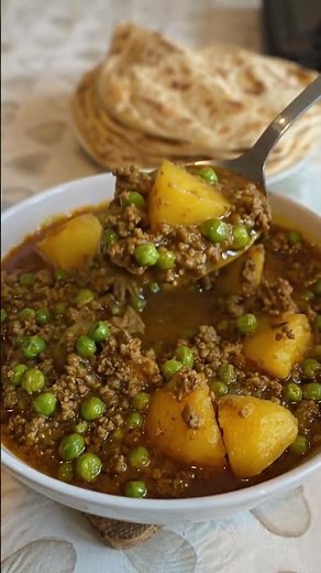 Salwaa’s Mince Curry with Flaky Roti