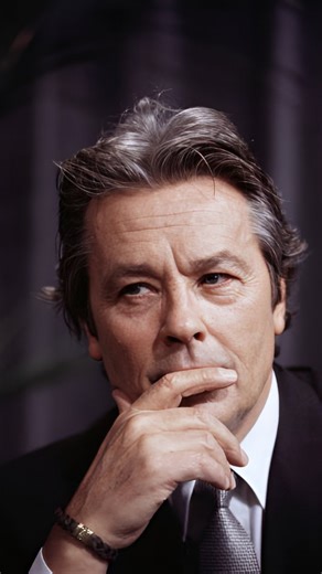 alain delon1935 on Instagram‎: "Alain delon✨️❤️🌿💖💎🌸☀️🤍🕊🇨🇵 Men who played with the body, the voice, the soul, without commenting on themselves. Today we build the professions. They left eternal shadows behind them.🕊🤍❤️ مردانی که با بدن صدای روح خود بازی میکردند بدون اینکه درباره خودشان نظری بدهند.امروز ما حرفه ها را میسازیم آنها سایه های ابدی از خود به جا گذاشتند.🤍🕊❤️"‎