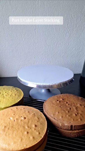 cake stacking #cake #buttercream #chocolate #chocolatecake #bakersoftiktok #cakesoftiktok #bentocake #creamycakesformations #tiktokuganganda #kawempe #kawempeboyz #fyp #fypp #fresh