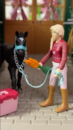 Advent calendar day 7! ❄️ #schleich #horse #unboxing #adventcalendar