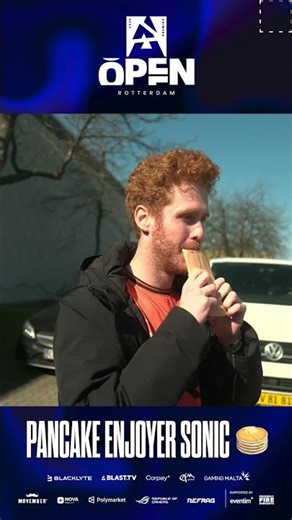 NRG stack some pancakes before heading into a stacked server 🥞😋