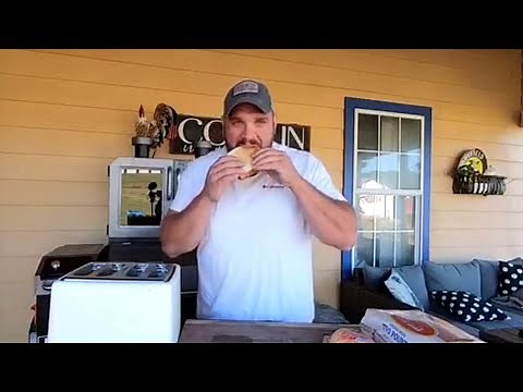 First time trying a Braunschweiger Sandwich #liverwurst