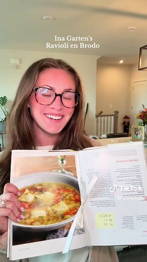 Ravioli en Brodo: Perfect Fall Soup for Rainy Days