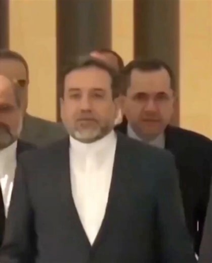BREAKING : Masterstroke played by 🇮🇷 Iran FM Abbas Araghchi against Trump 🇺🇸 Trump –– "Please, Let's do 45 days unconditional ceasefire" 🇮🇷 Araghchi : "NO, I demand these conditions to end the war" 🔥⚡ A permanent end to the war on all theatres in the Middle East, including Lebanon and Gaza, with guarantees⚡ The dismantling of all US bases in the Persian gulf ⚡ Implementation of a new transit protocol that recognizes Iranian control over the Strait of Hormuz and allows Iran to collect toll