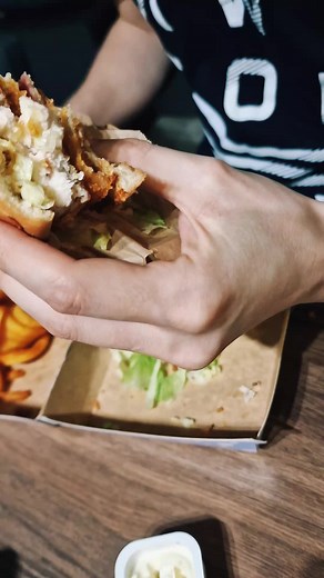 "Powoli przysuwam sie.... 😹" #cat #funny #viral #mcdonalds #fy #fory...