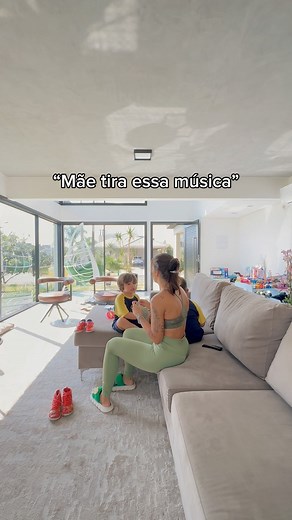 Alô @anacastelacantora 🥹🤏🏼 devo inscrever Bento pro the voice kids sim ou não?? 🤣 | Tali Mãe dos Bê