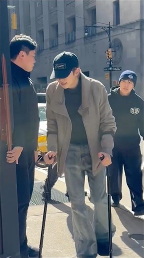 BTS ‘RM’ spotted with crutches in New York City #BTS #celebritynews #hollywoodpipeline