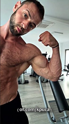 Muscle Stud! Show-Off™ (come to worship me)