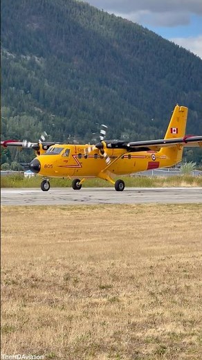 Military DHC-6 Twin Otter Takeoff