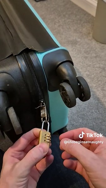 How to Open a Number Padlock Without the Code