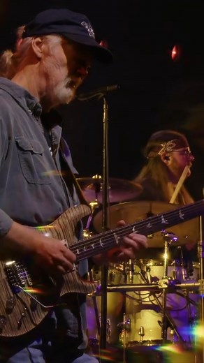 One more #livestream tonight with Widespread Panic 🎥 Order your passes in 4K or HD, and in case you missed last inght, the show is still available to order and watch on replay ➡️ 2nu.gs/WidespreadPanic | nugs