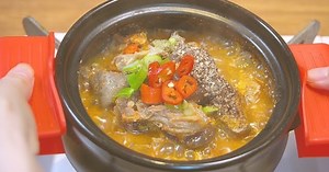 Making super simple sundae soup with the remaining order