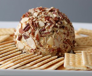 Easy Cheese Ball