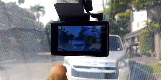 ALL IN NEW PACKAGE QCY K36 MINI DASHCAM 5,899 Dual Lens with built In 4k Resulution Technical Specifications QCY K36: Compact Dashcam Camera: Lens: F/1.6 Maximum resolution: 3840 x 1920 px (UHD) Angle of view: 170º 👉Features: 👉4k Resolution Front 👉1080p Rear 👉Night Vision Mode 👉WiFi app control 👉Voice command 👉Parking guide assistance 👉Supports gravity sensor 👉Loop recording: off/1 mns to 5mns ✔️FREE HOME SERVICE ( METRO MANILA) ✔️FREE INSTALLATION ✔️FREE SD MEMORY CARD Slot for SD card