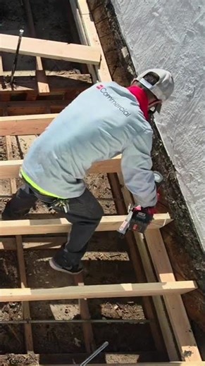 How to build flat roof wood deck