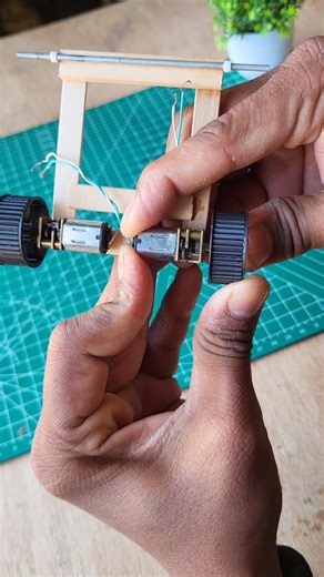 Ashwin Projects on Instagram: "DIY WiFi Controlled Mini Tank #MiniTank #WiFiTank #ESP32C3 #TB6612FNG #DIYRobot"